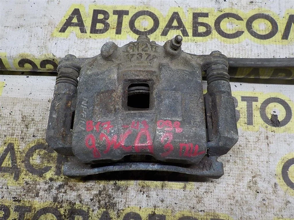 Суппорт передний левый Honda Jazz GD (2001—2005)