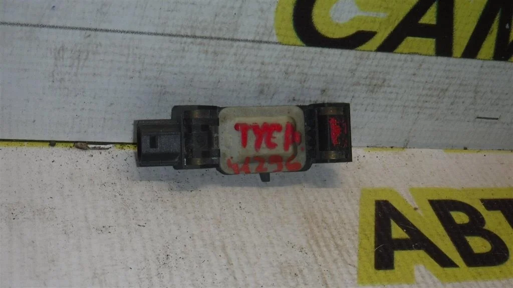 Датчик AIR BAG Hyundai Tucson I (2004—2015)