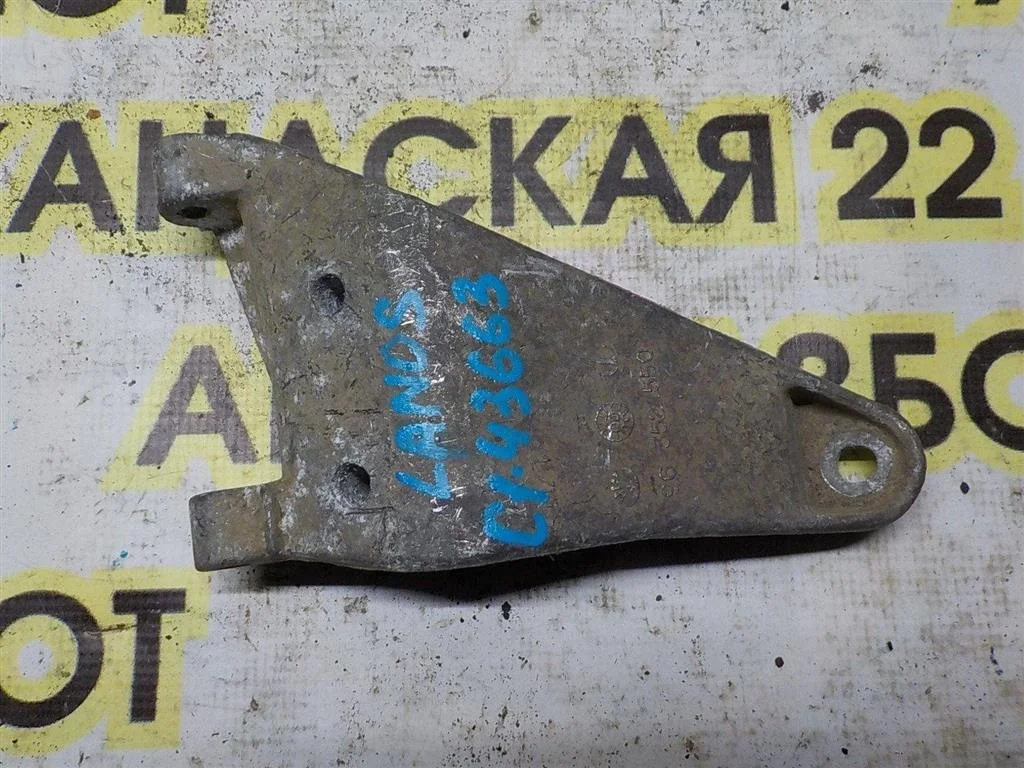 Кронштейн генератора Chevrolet Lanos I (2002—2009)