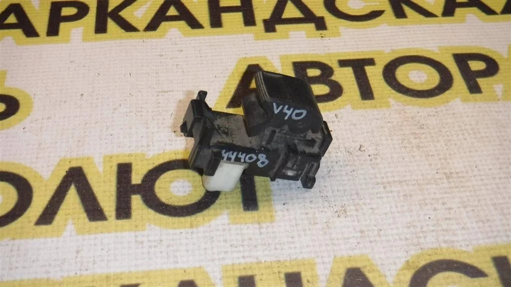 Кнопка стеклоподъемника Toyota Camry XV40 (2006—2009)