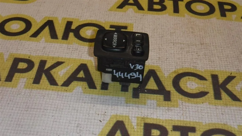 Переключатель регулировки зеркала Toyota Camry XV30 (2001—2006)