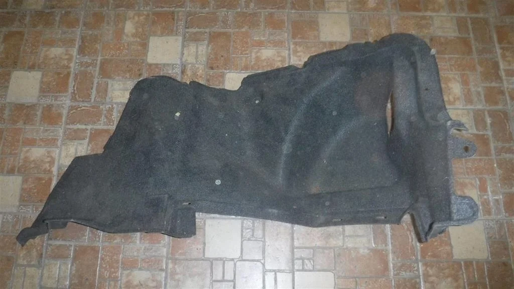 Обшивка багажника Toyota Corolla X (2006—2010)