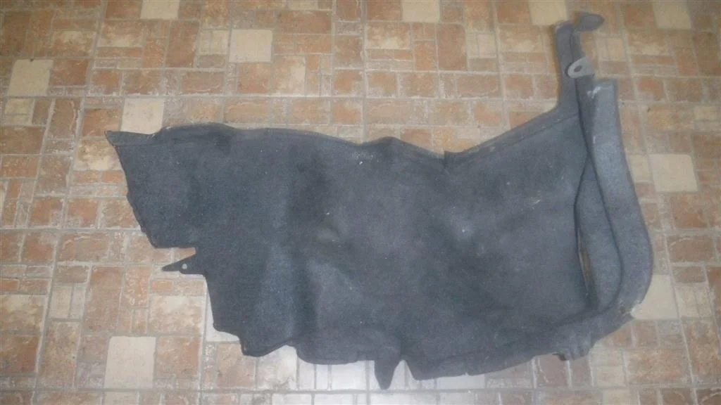 Обшивка багажника Toyota Corolla X (2006—2010)