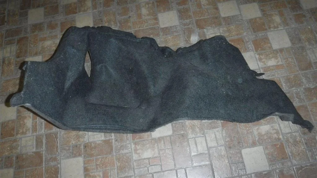 Обшивка багажника Toyota Corolla X (2006—2010)