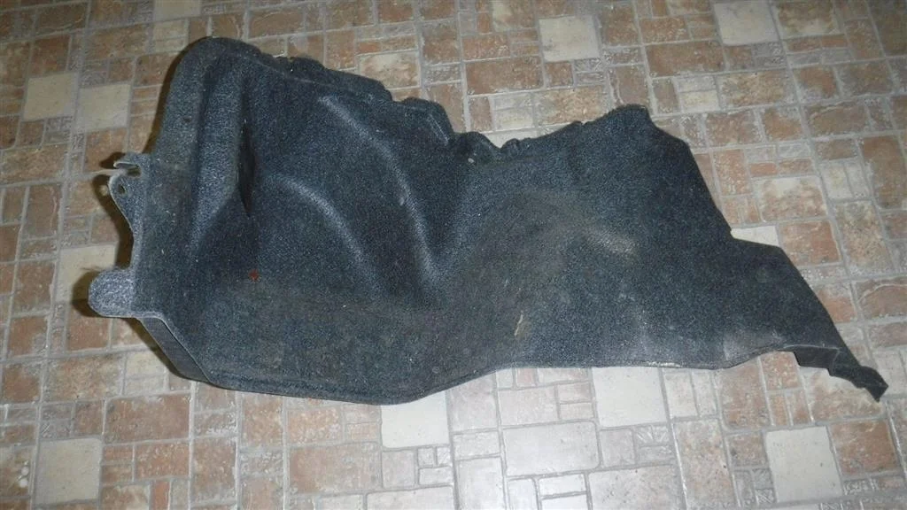 Обшивка багажника Toyota Corolla X (2006—2010)