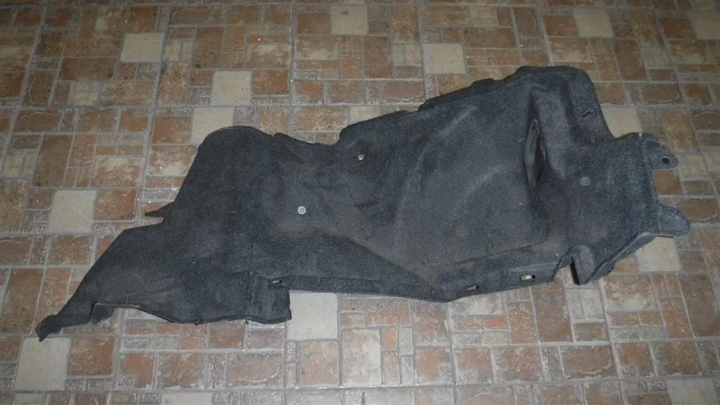 Обшивка багажника Toyota Corolla X (2006—2010)