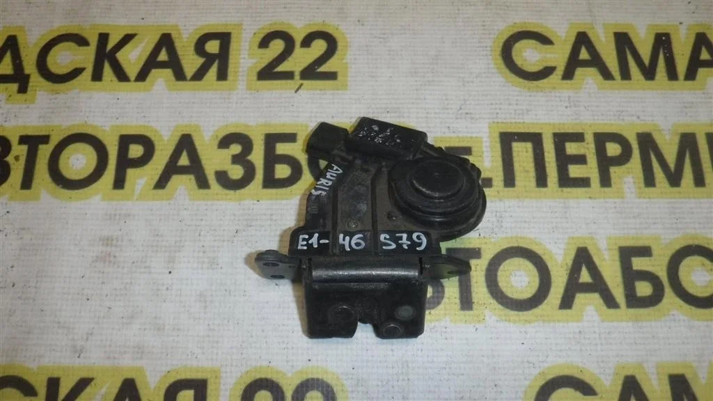 Замок багажника Toyota Auris E150 (2006—2010)