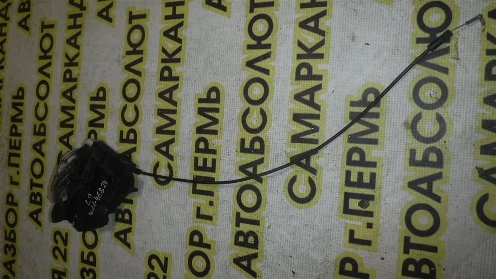 Замок двери передней правой Mitsubishi Lancer IX (2000—2007)