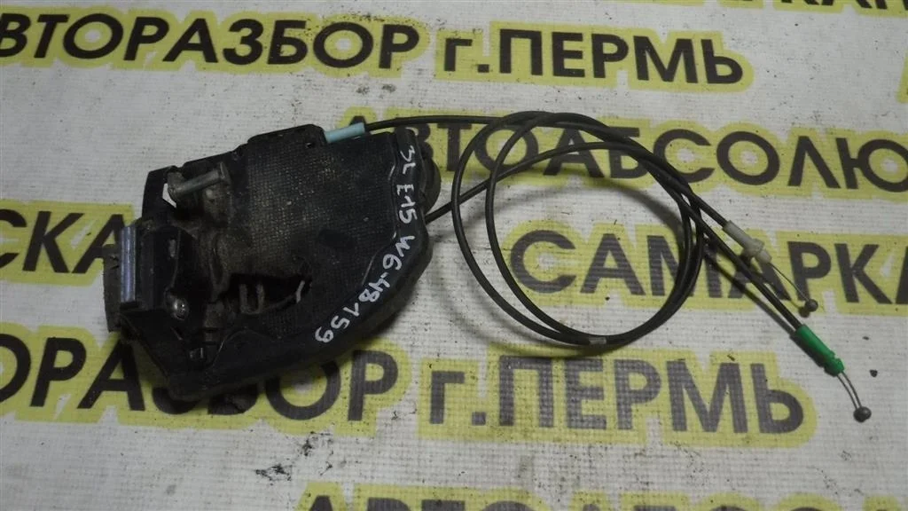 Замок двери задней левой Toyota Corolla X (2006—2010)