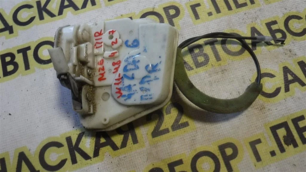 Замок двери передней правой Mazda 6 GH (2007—2009)