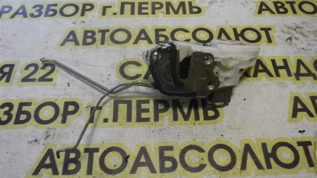 Замок двери передней левой Mitsubishi Galant IX (2003—2006)