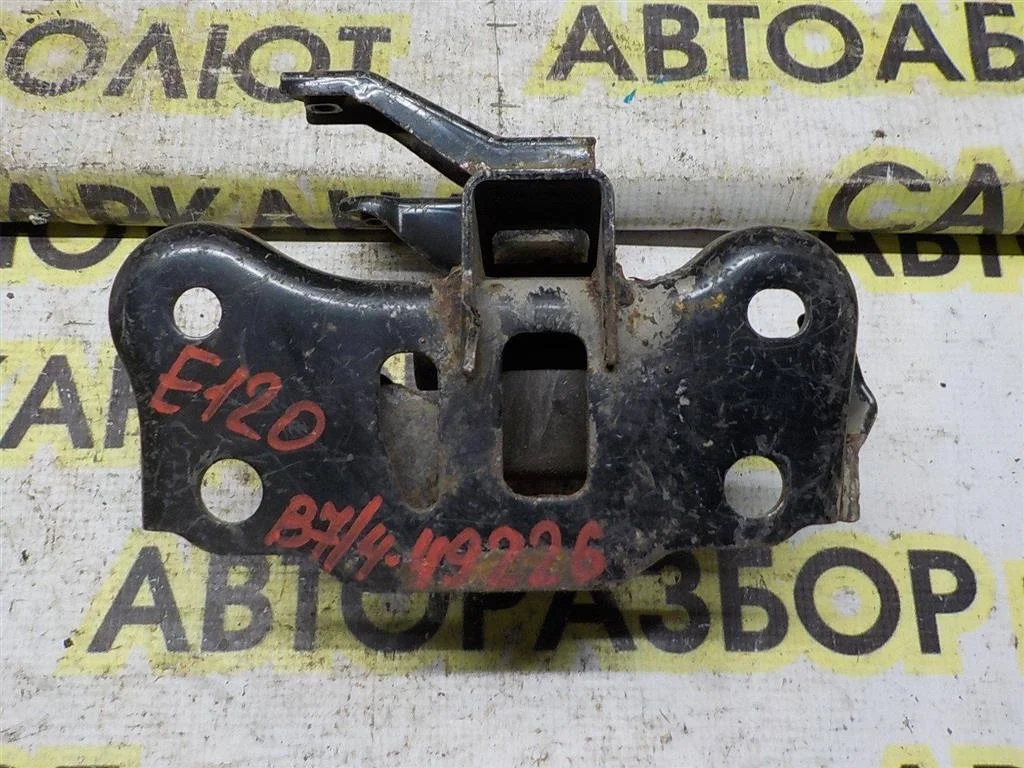 Опора КПП Toyota Corolla IX (2000—2004)