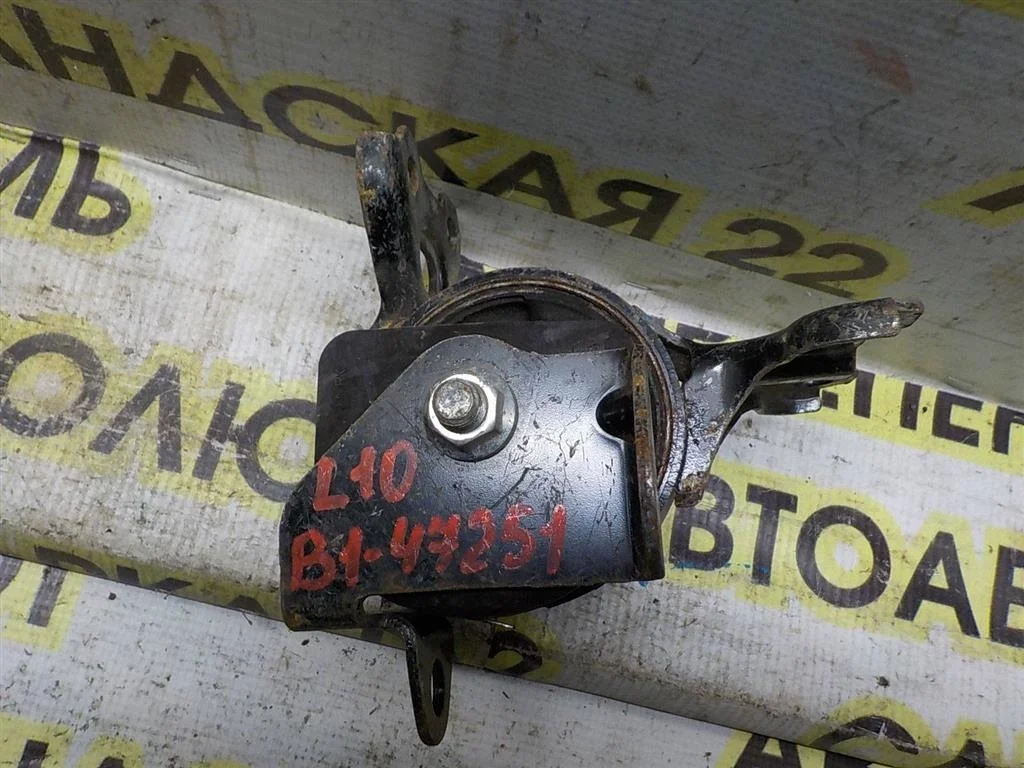 Опора КПП левая Mitsubishi Lancer X (2007—2010)