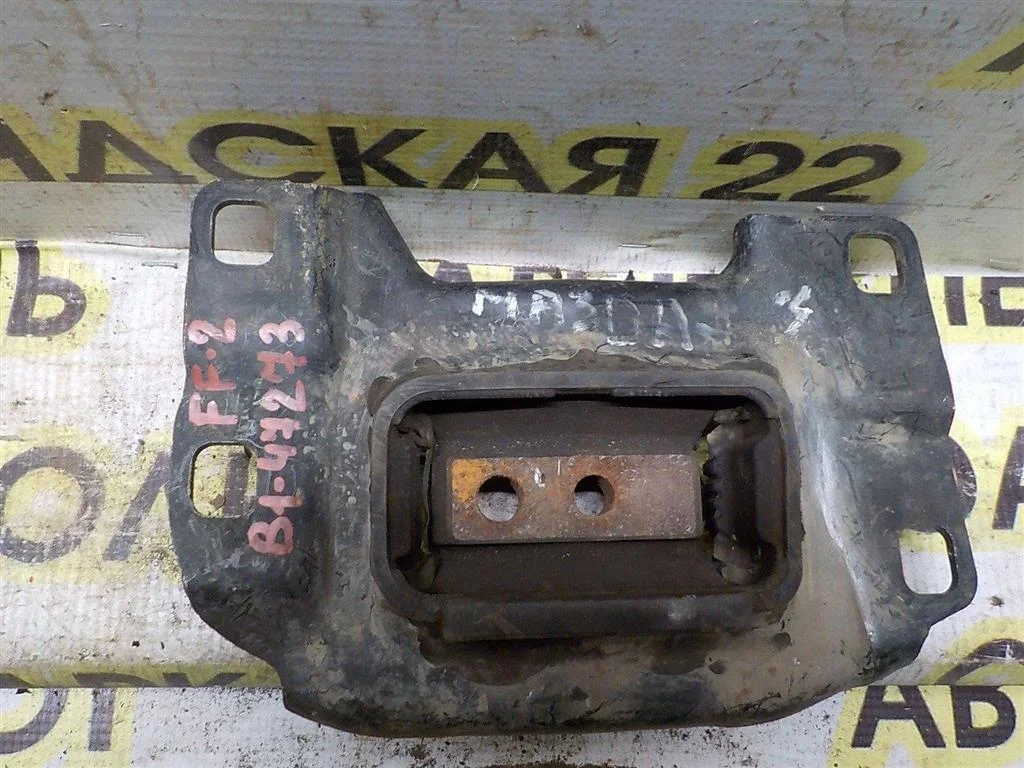 Опора КПП левая Ford Focus II (2005—2008)