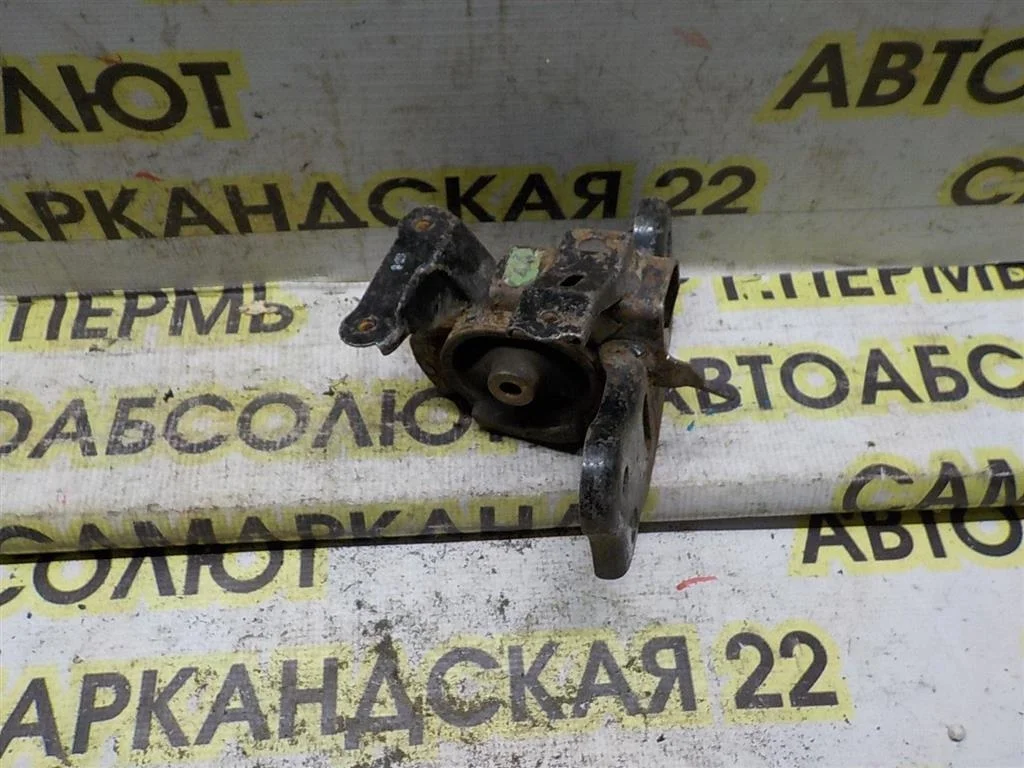 Опора КПП левая Toyota Corolla X (2006—2010)