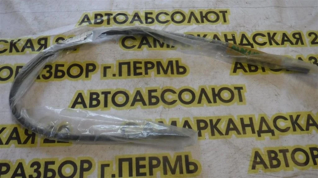 Молдинг лобового стекла Mitsubishi L200 IV (2006—2014)