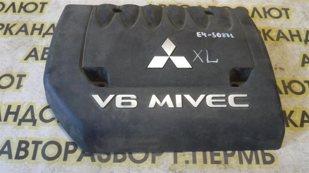 Накладка декоративная Mitsubishi Outlander I (2002—2009)