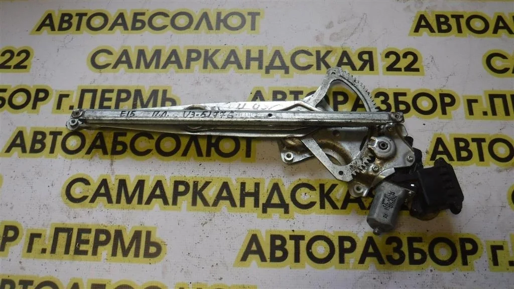 Стеклоподъемник электр. передний левый Toyota Corolla X (2006—2010)