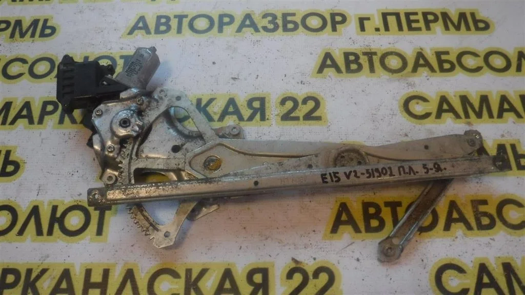 Стеклоподъемник электр. передний левый Toyota Corolla X (2006—2010)