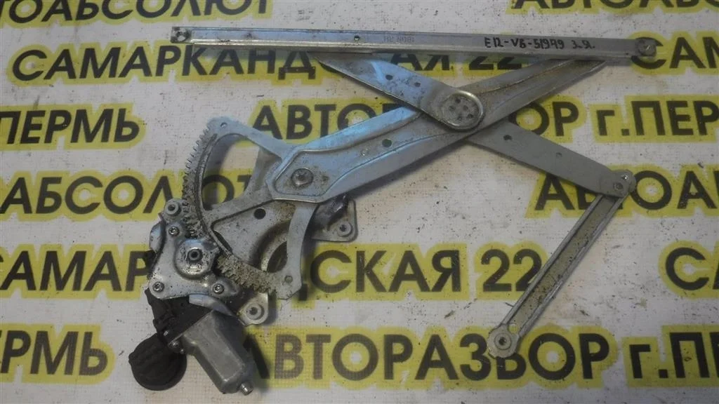 Стеклоподъемник электр. передний правый Toyota Corolla IX (2000—2004)