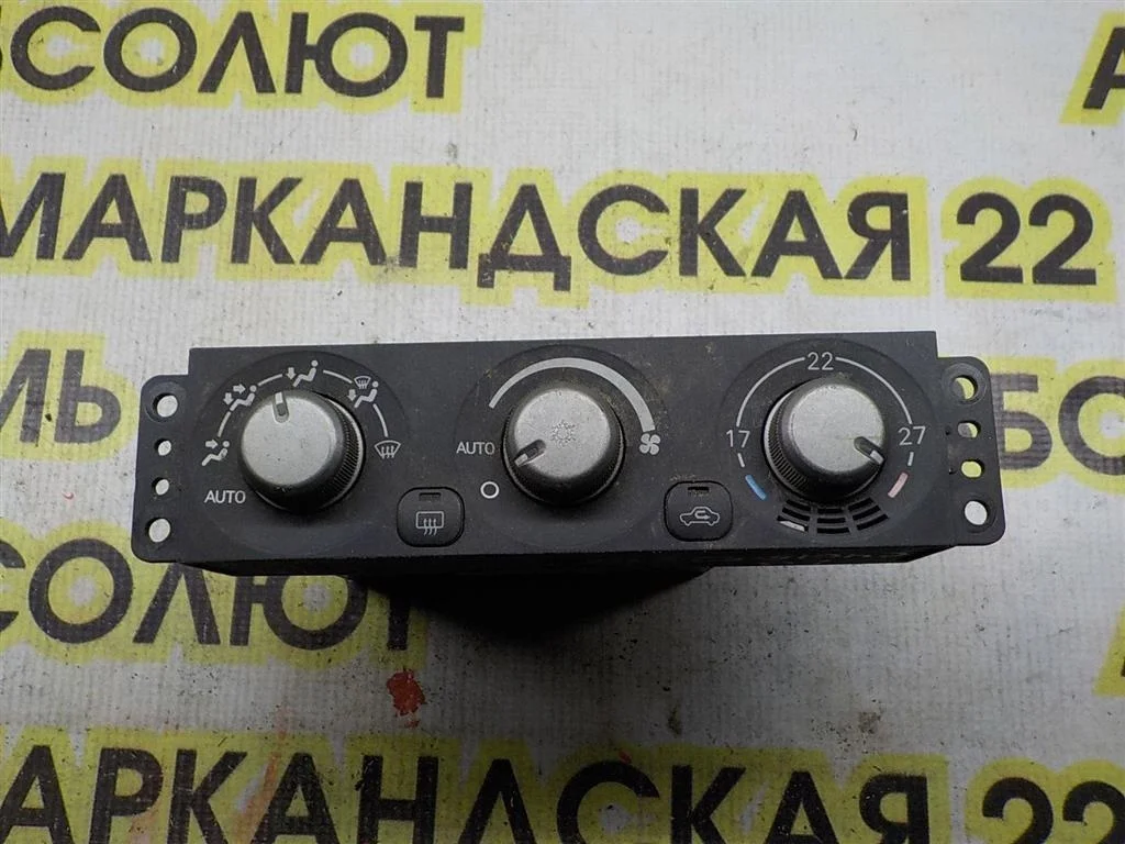 Блок управления климатической установкой Mitsubishi Lancer IX (2000—2007)