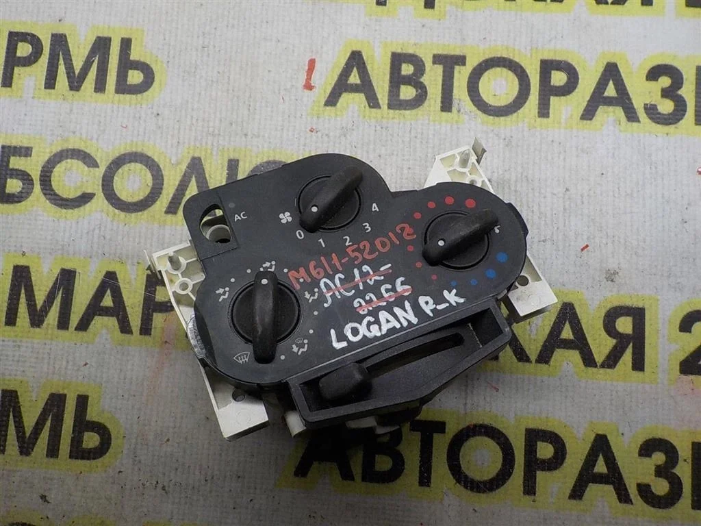 Блок управления печкой Renault Logan I (2004—2009)