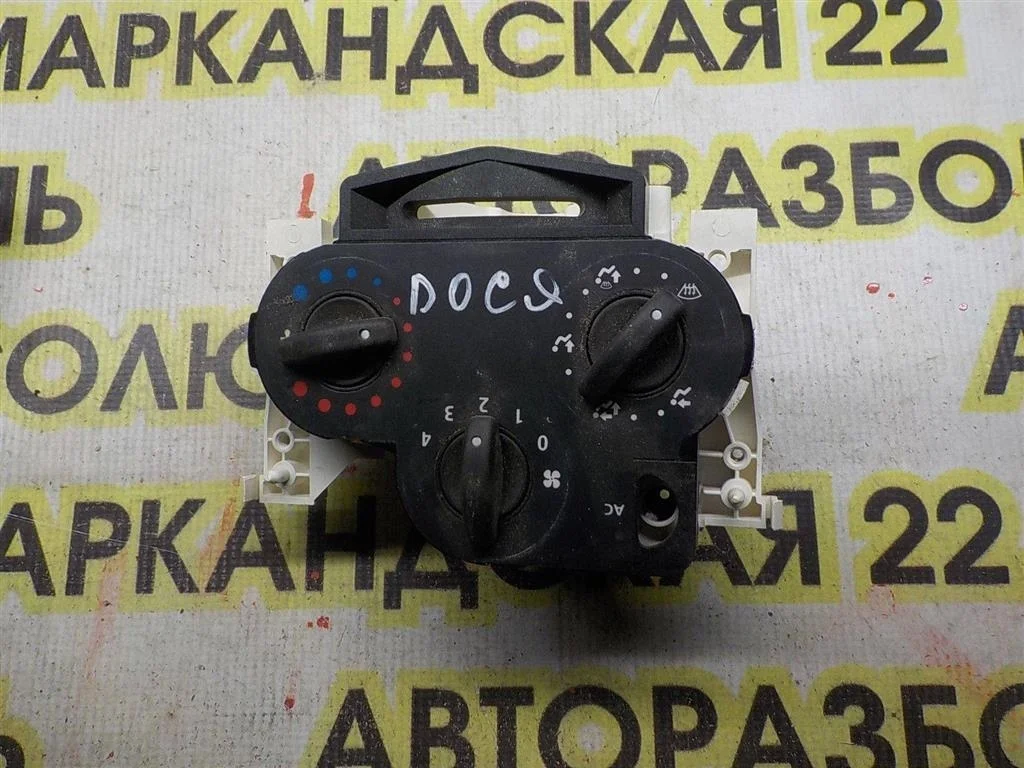 Блок управления печкой Renault Logan I (2004—2009)