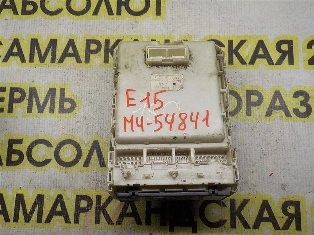 Блок предохранителей Toyota Corolla X (2006—2010)