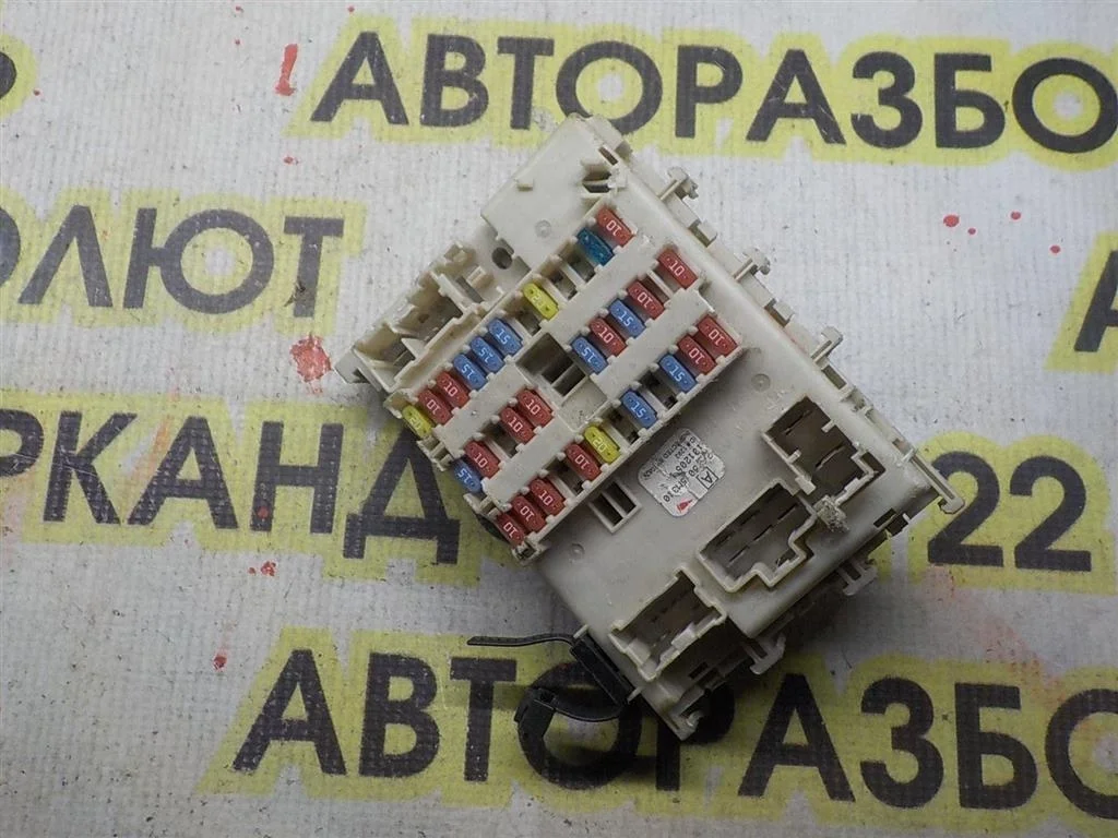 Блок предохранителей Nissan Almera N16 (2000—2003)