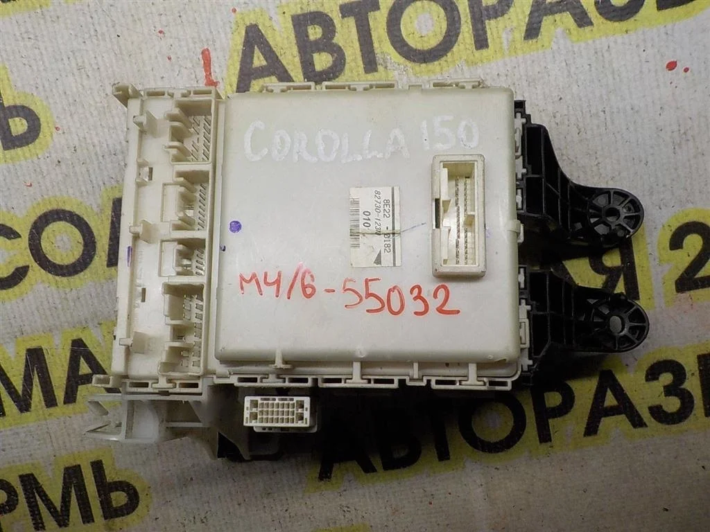 Блок предохранителей Toyota Corolla X (2006—2010)