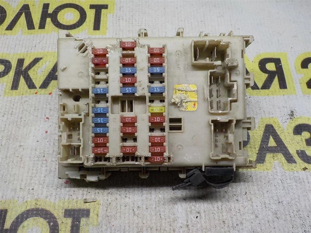 Блок предохранителей Nissan Almera N16 (2000—2003)