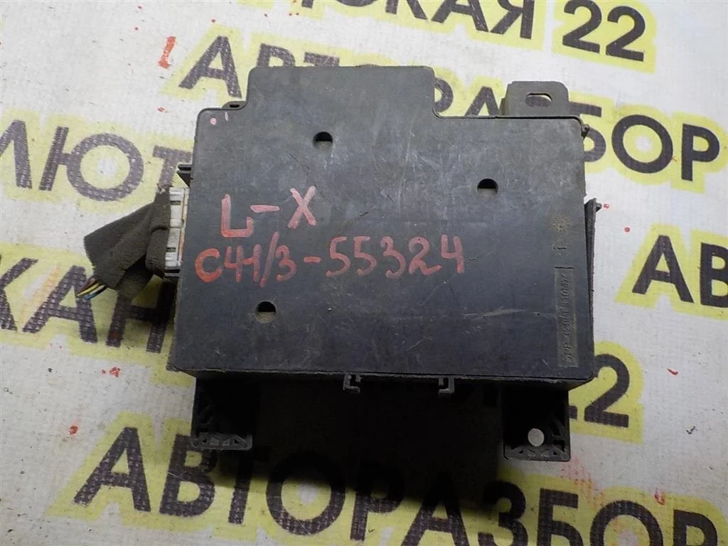 Блок предохранителей Mitsubishi Lancer X (2007—2010)