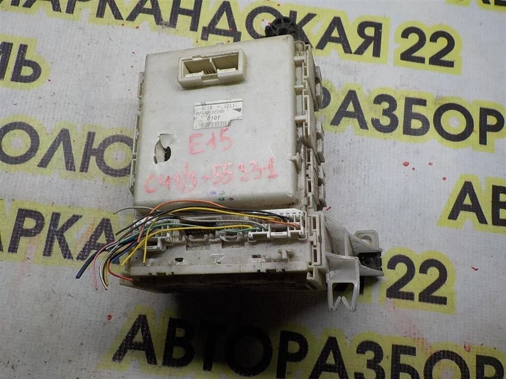 Блок предохранителей Toyota Corolla X (2006—2010)