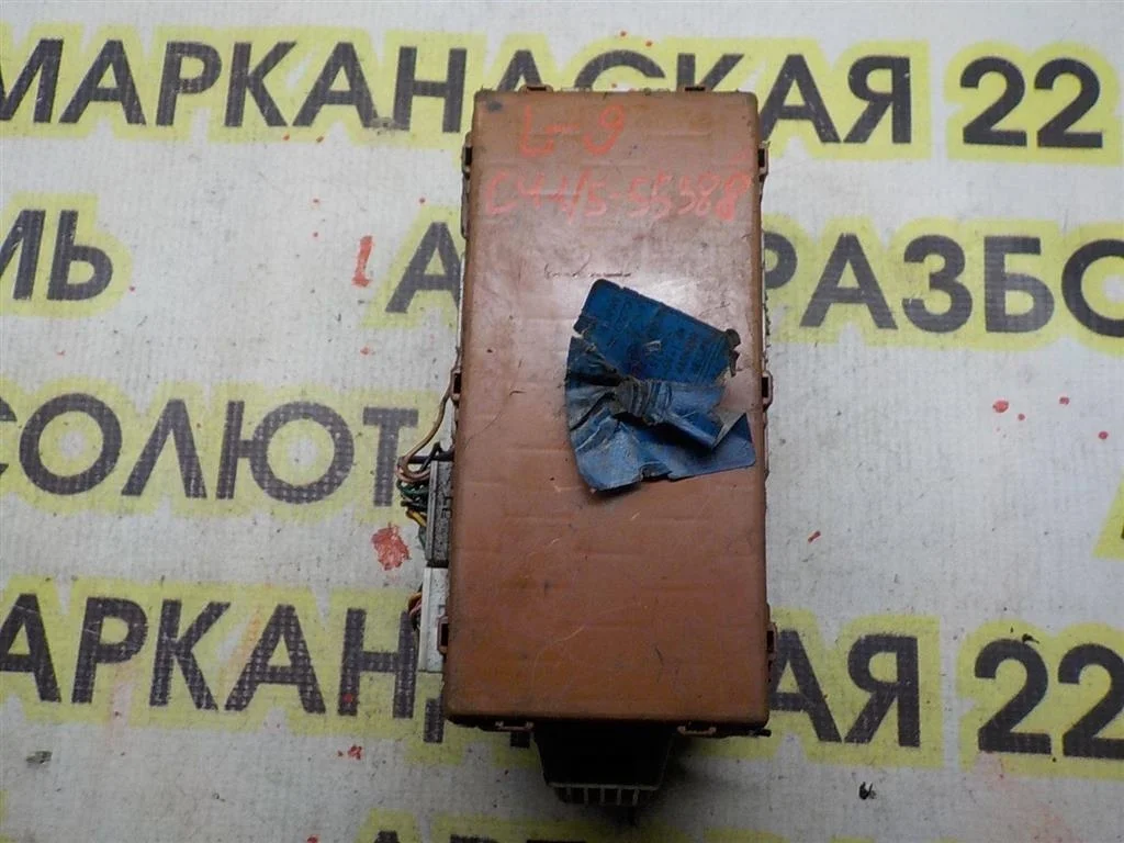 Блок предохранителей Mitsubishi Lancer IX (2000—2007)