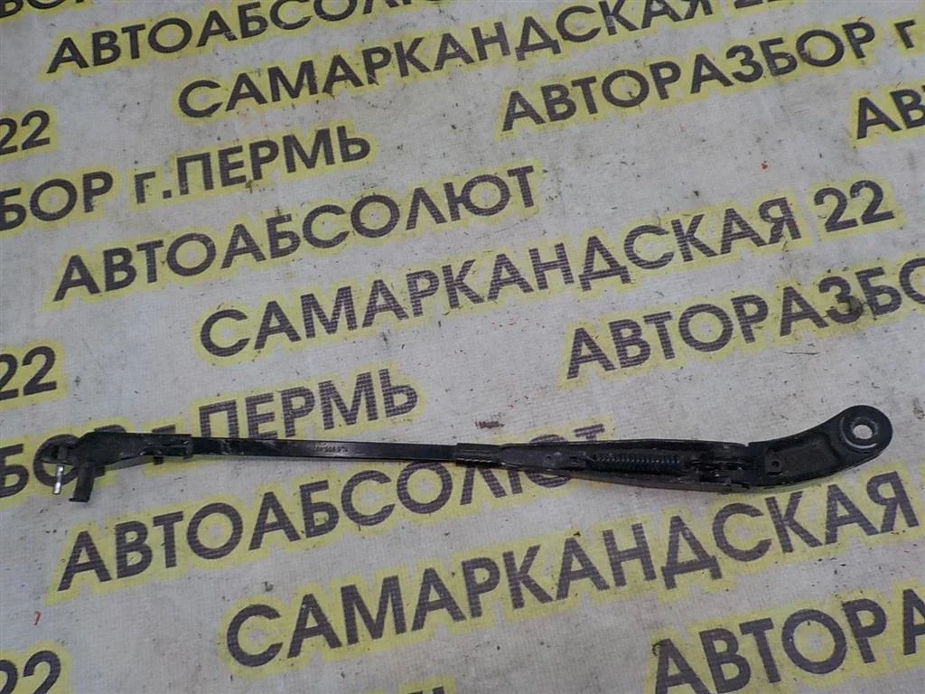 Поводок стеклоочистителя передний левый Volkswagen Touareg I (2002—2006)