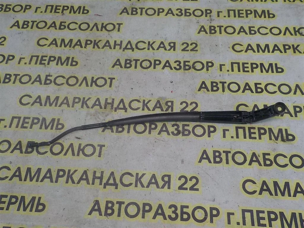 Поводок стеклоочистителя передний правый Toyota RAV4 III (2005—2010)