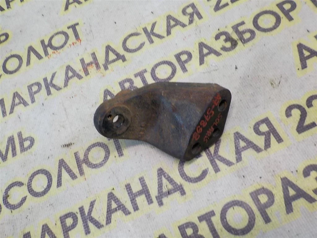 Кронштейн двигателя правый Hyundai Solaris I (2010—2014)