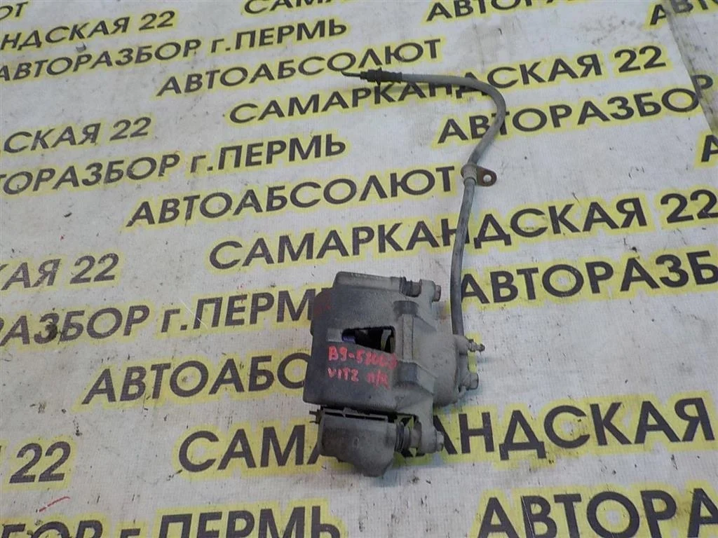 Суппорт передний правый Toyota Yaris (XP10) 1999-2005