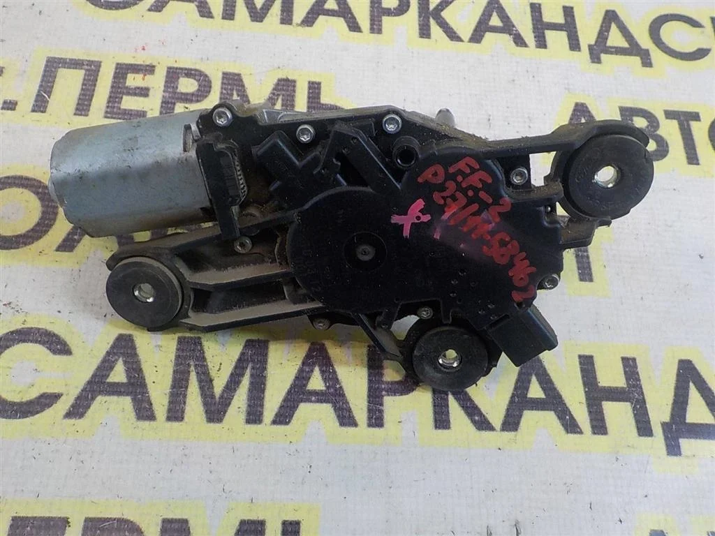 Моторчик стеклоочистителя задний Ford Focus II (2005—2008)