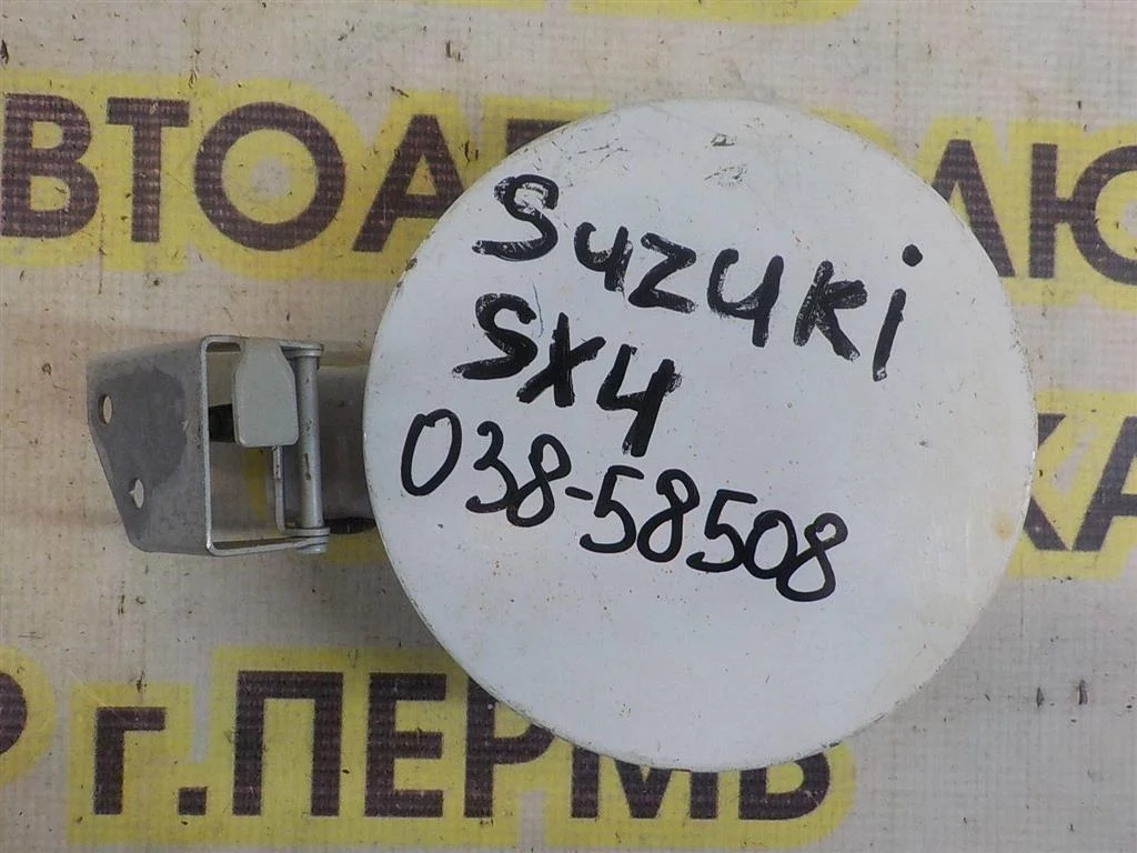 Лючок бензобака Suzuki SX4 I (2006—2009)