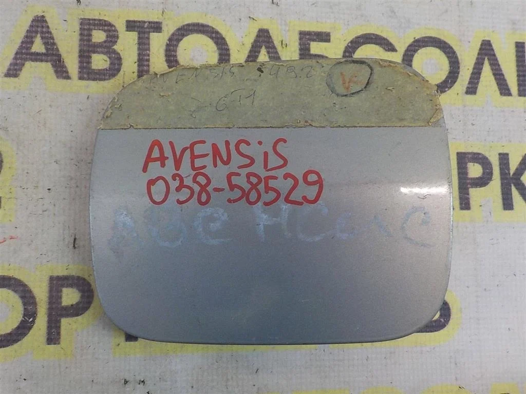 Лючок бензобака Toyota Avensis T220 (1997—2000)