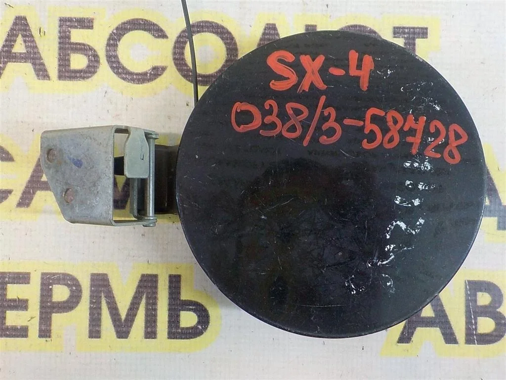 Лючок бензобака Suzuki SX4 I (2006—2009)