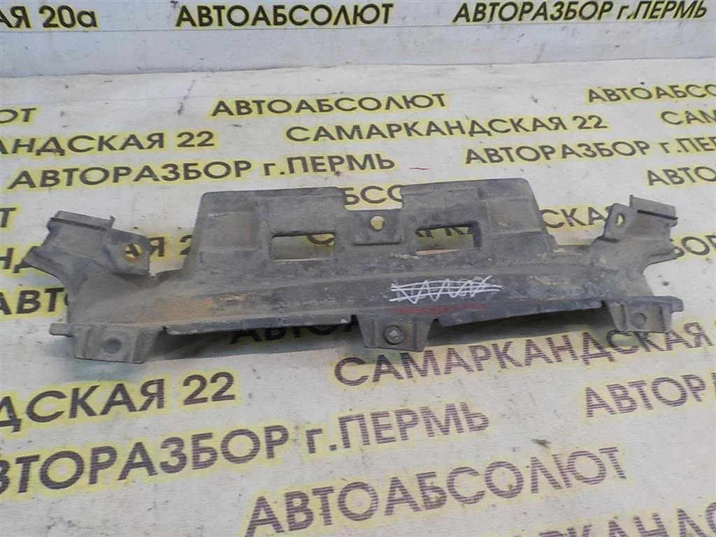 Накладка переднего бампера Toyota Land Cruiser Prado 150 (2009—2013)