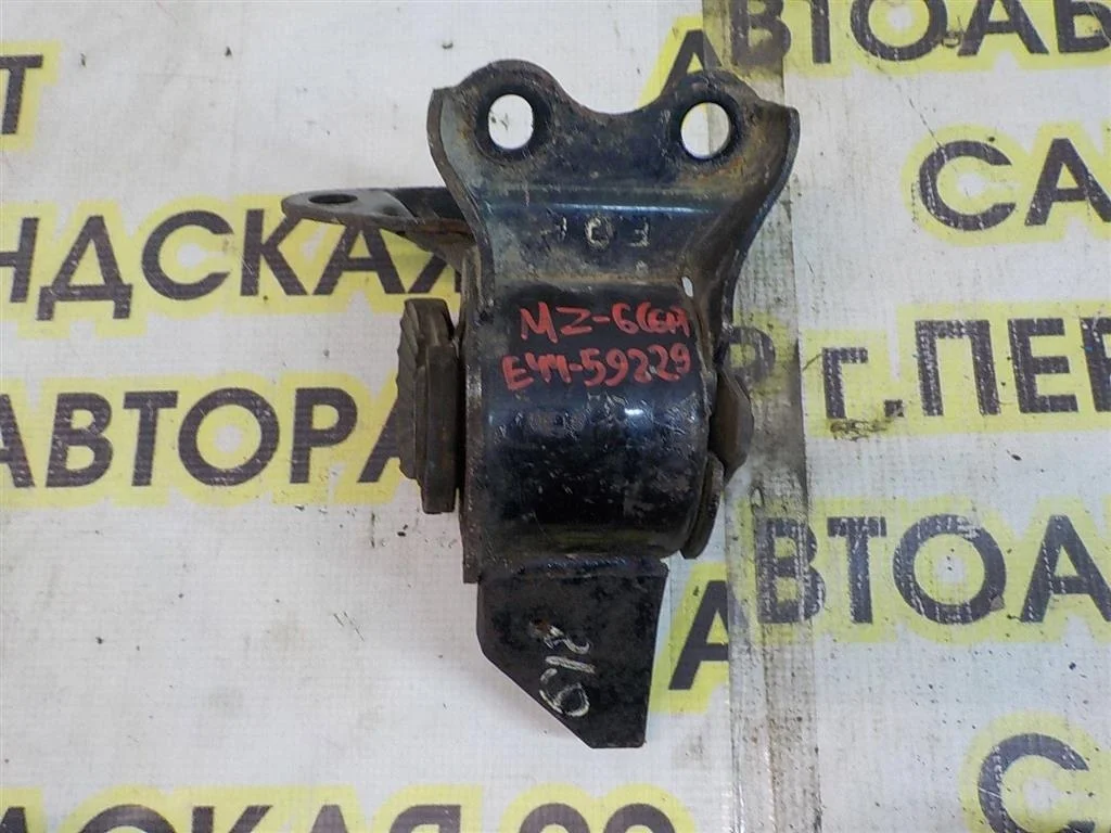 Опора КПП левая Mazda 6 GH (2007—2009)