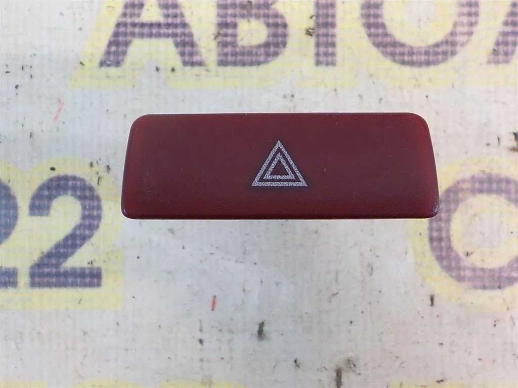 Кнопка аварийной сигнализации Mitsubishi Lancer IX (2000—2007)