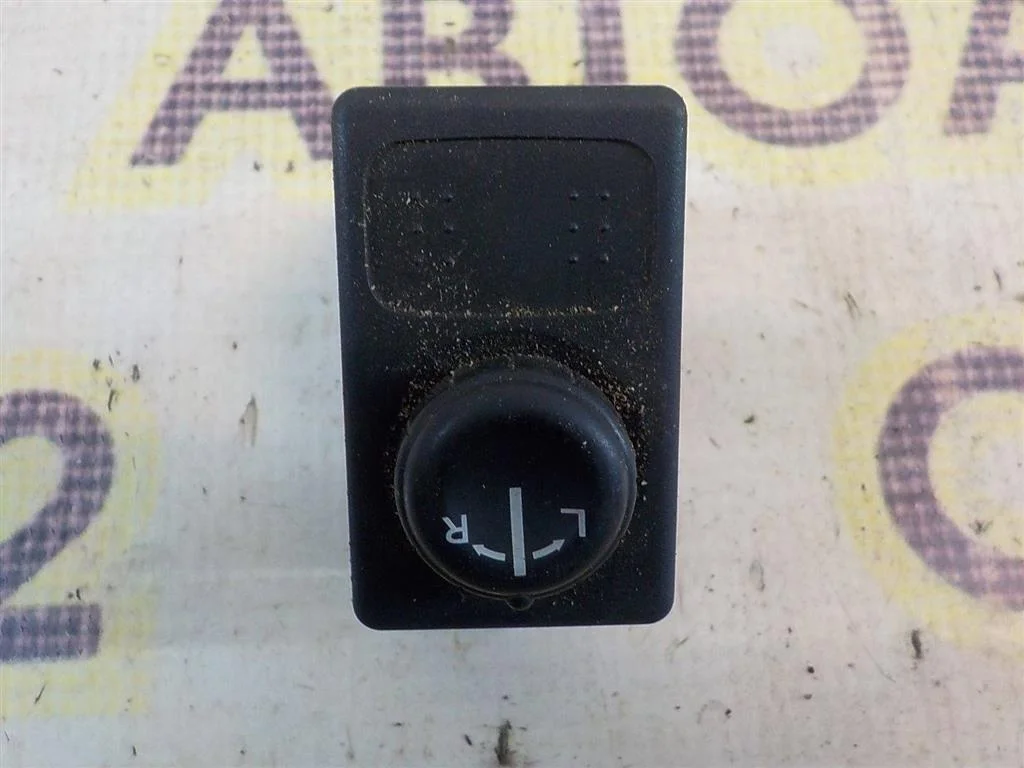 Переключатель регулировки зеркала Nissan Primera P12 (2001—2008)