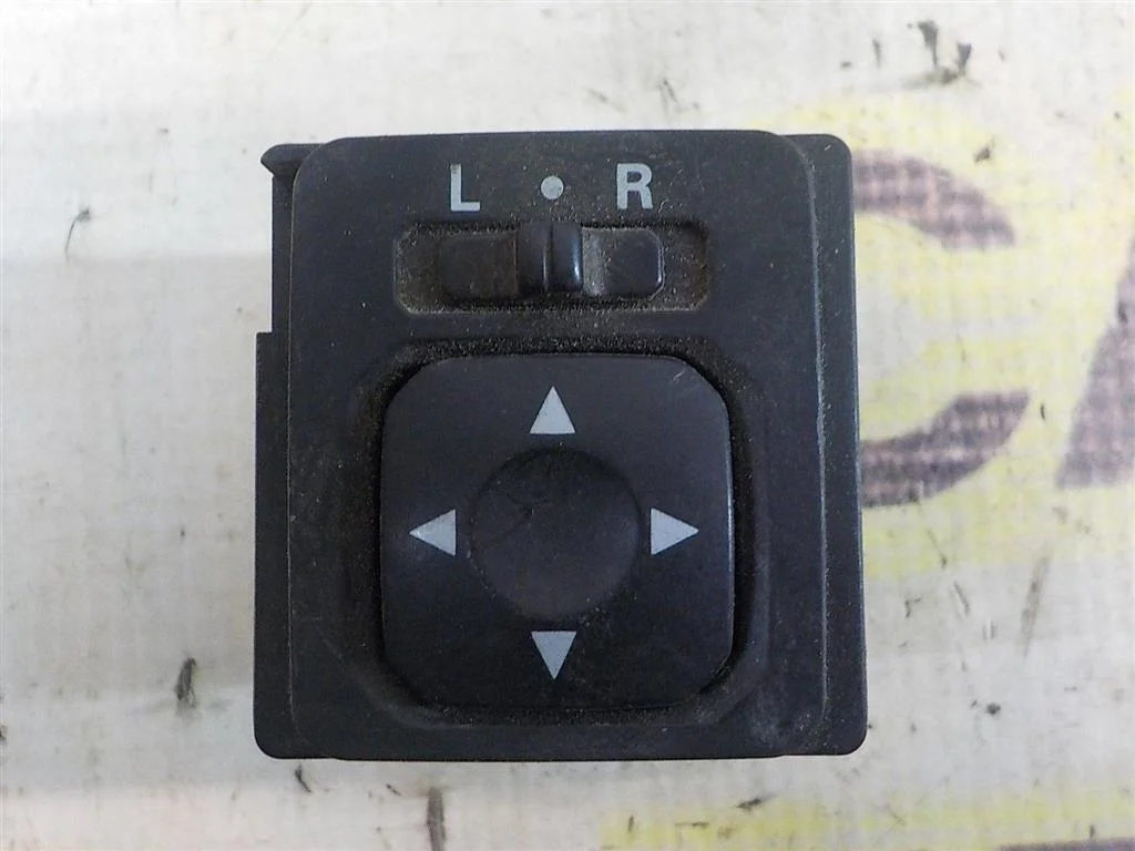 Переключатель регулировки зеркала Mitsubishi Lancer IX (2000—2007)
