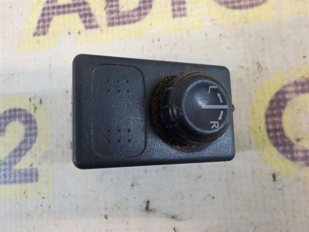 Переключатель регулировки зеркала Nissan Almera N16 (2000—2003)