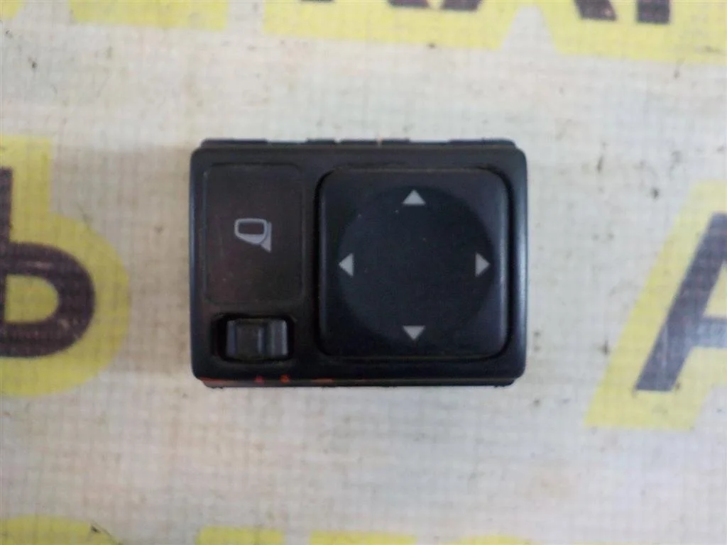 Переключатель регулировки зеркала Nissan Tiida C11 (2004—2012)