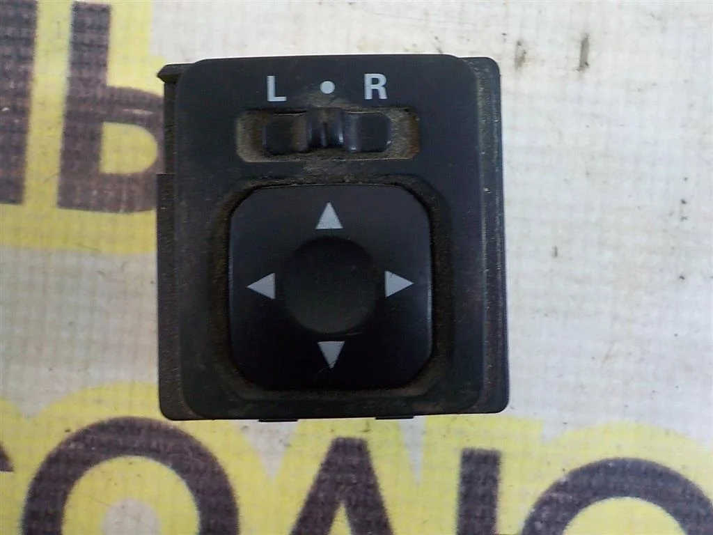 Переключатель регулировки зеркала Mitsubishi Lancer IX (2000—2007)